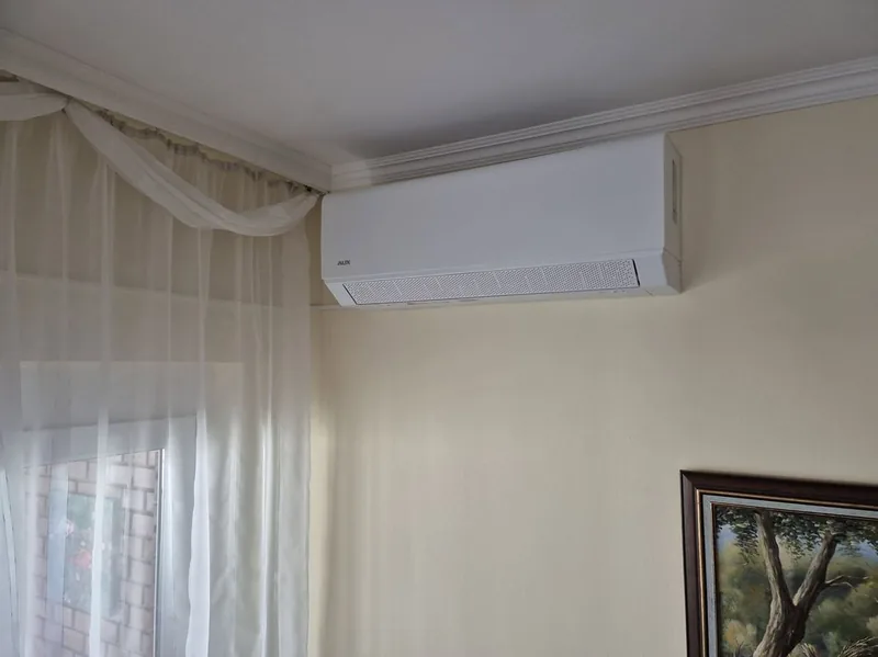 AUX beltéri egység telepítése Földeákon