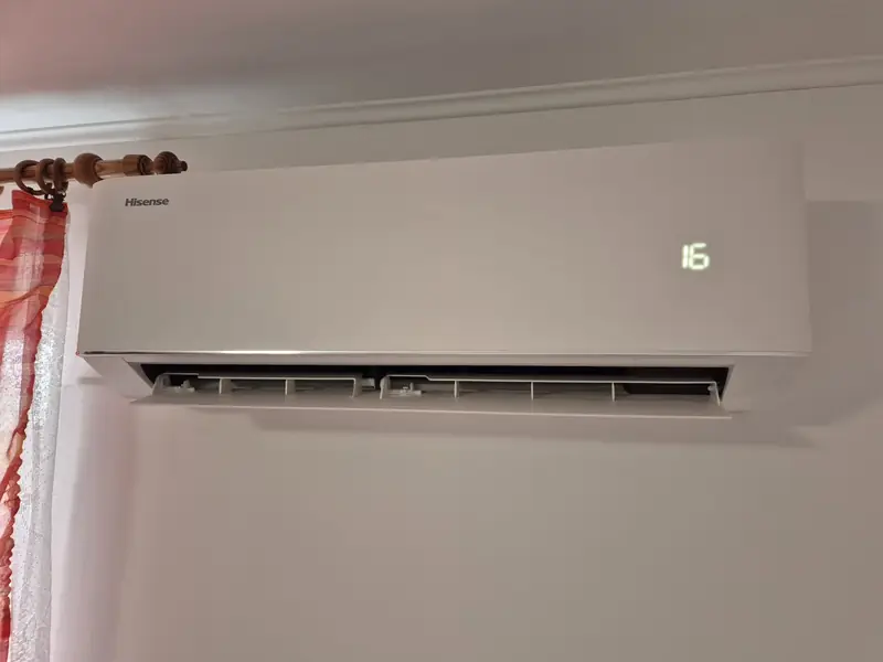 Hisense beltéri egység telepítése