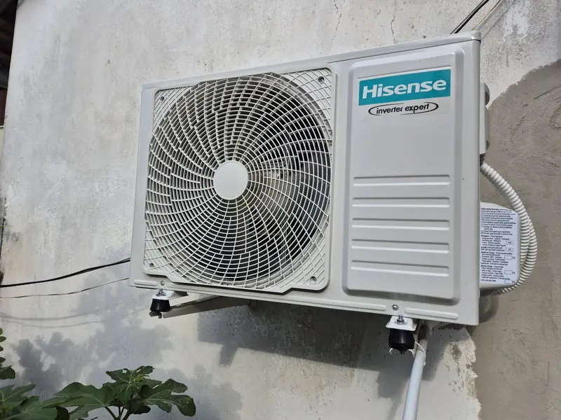 Hisense kültéri egység telepítése