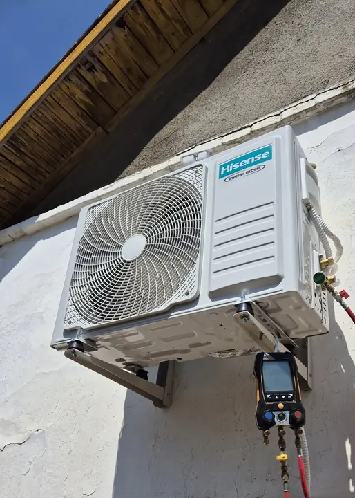 Hisense kültéri egység telepítése