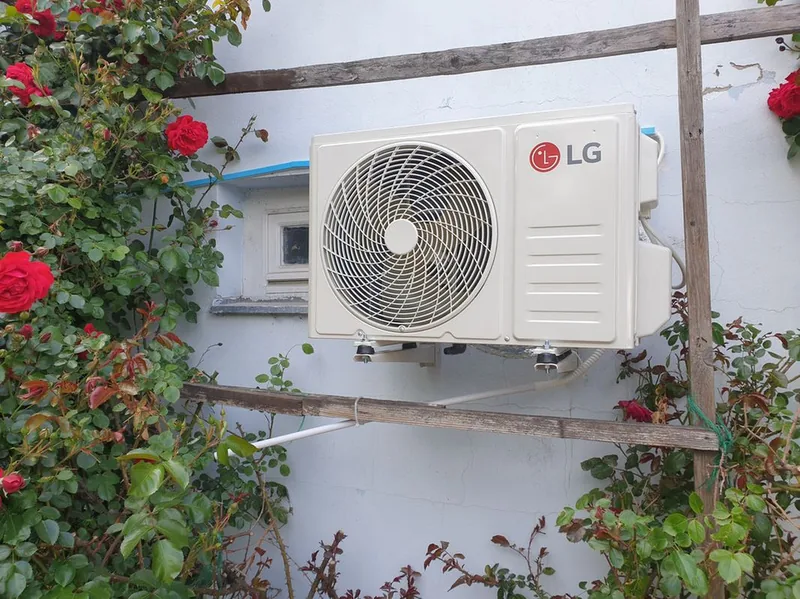 LG kültéri egység telepítése