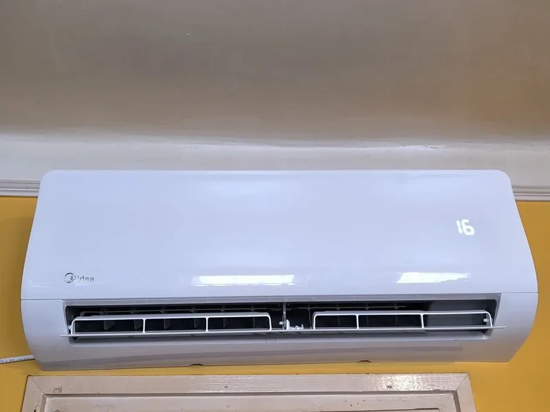 Midea beltéri egység telepítése