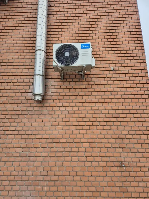 Midea kültéri egység telepítése Makón