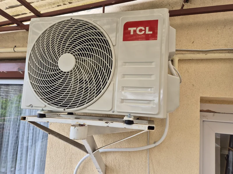 TCL kültéri egység telepítése